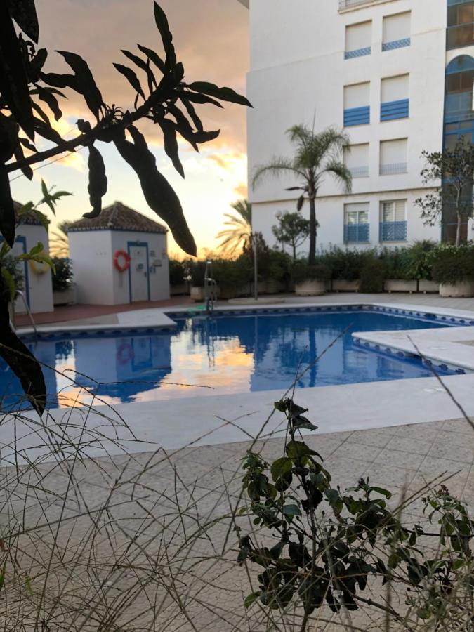 Marina Apartment Beach Estepona Exterior photo